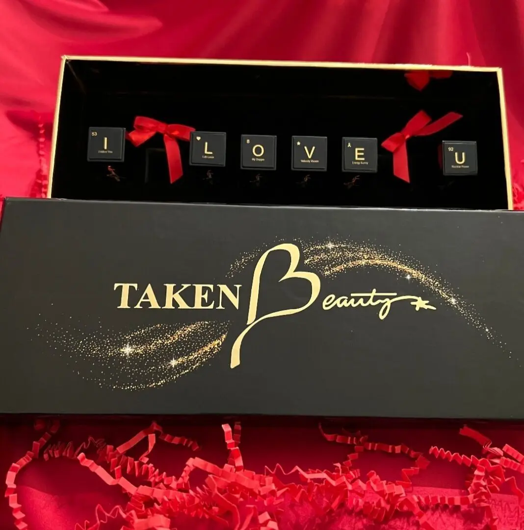 TAKENBeauty Valentines Edition, Love Luxury Box, I Love U Collection